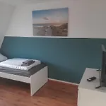 Fusslaeufig Zur Stadt, Smart-tv, Wlan & Platz Fuer Paare & Gruppen アパート *