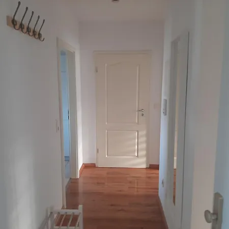 Fusslaeufig Zur Stadt, Smart-tv, Wlan & Platz Fuer Paare & Gruppen