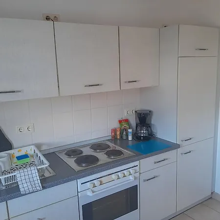 Fusslaeufig Zur Stadt, Smart-tv, Wlan & Platz Fuer Paare & Gruppen Appartamento