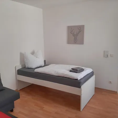 Apartment Fußläufig Zur Stadt, Smart-tv, Wlan&platz Für Paare&gruppen