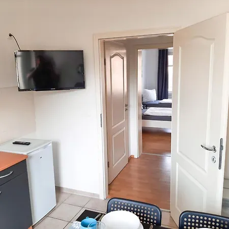 Appartamento Fusslaeufig Zur Stadt, Smart-tv, Wlan & Platz Fuer Paare & Gruppen *