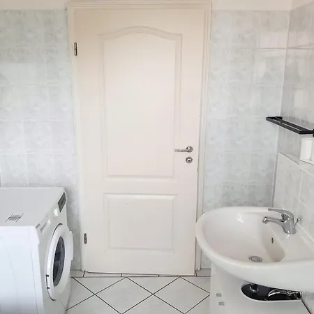 Apartment Fußläufig Zur Stadt, Smart-tv, Wlan&platz Für Paare&gruppen