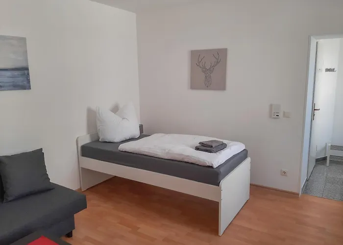 Lägenhet Fusslaeufig Zur Stadt, Smart-tv, Wlan & Platz Fuer Paare & Gruppen