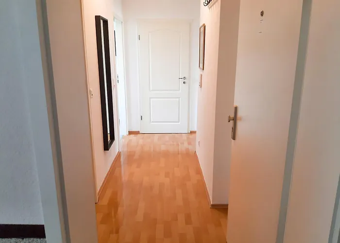 Fusslaeufig Zur Stadt, Smart-tv, Wlan & Platz Fuer Paare & Gruppen Lägenhet *