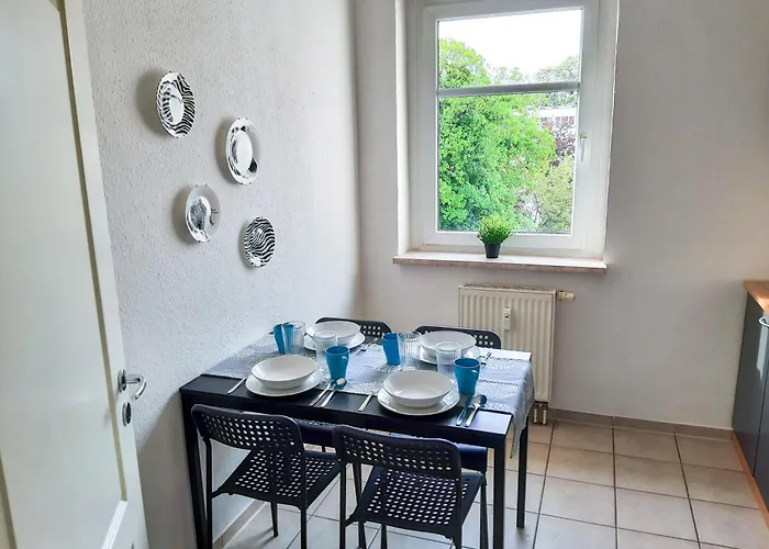 Lägenhet Fusslaeufig Zur Stadt, Smart-tv, Wlan & Platz Fuer Paare & Gruppen