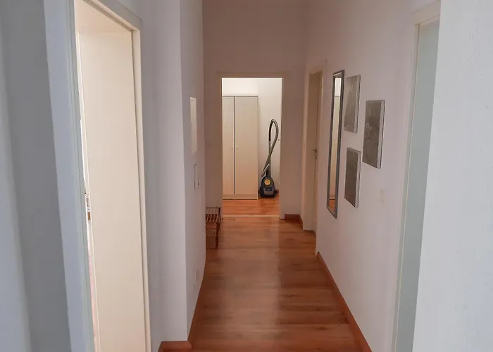 Fusslaeufig Zur Stadt, Smart-tv, Wlan & Platz Fuer Paare & Gruppen Lägenhet Magdeburg