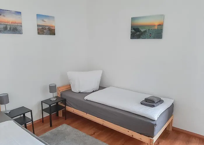 Fusslaeufig Zur Stadt, Smart-tv, Wlan & Platz Fuer Paare & Gruppen * Magdeburg