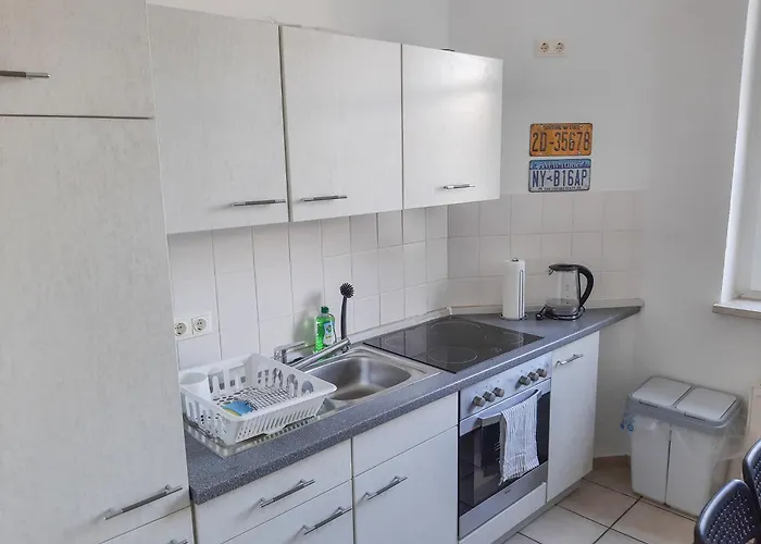 Lägenhet Fusslaeufig Zur Stadt, Smart-tv, Wlan & Platz Fuer Paare & Gruppen